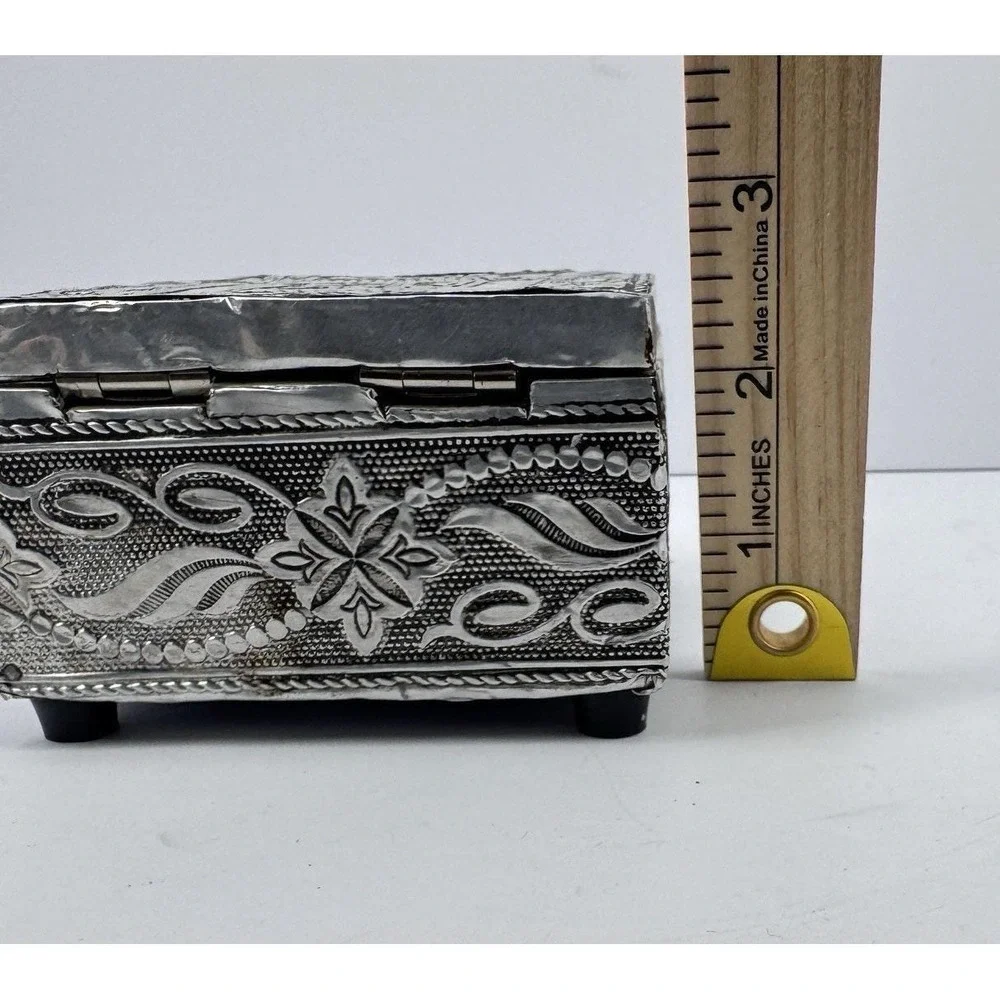 The Unbranded Brand vintage silver